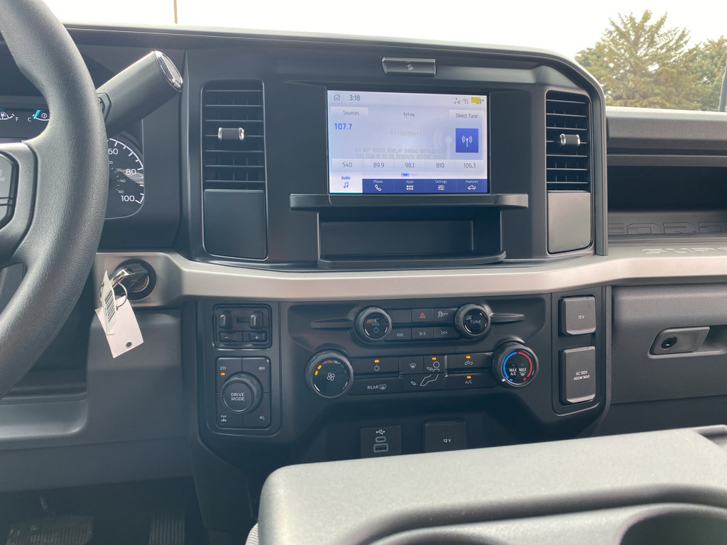 New 2026 Ford F350 4x4 Crew Cab Super Duty image 9