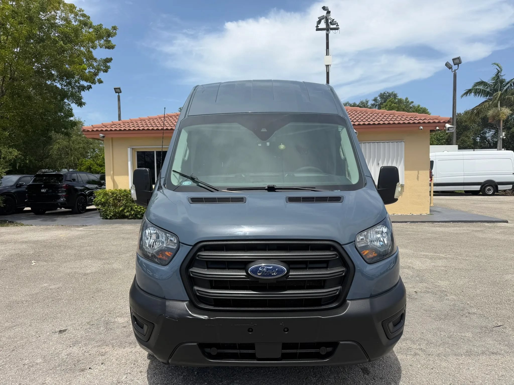 Used 2020 Ford Transit 250 148 High Roof Extended RWD image 10