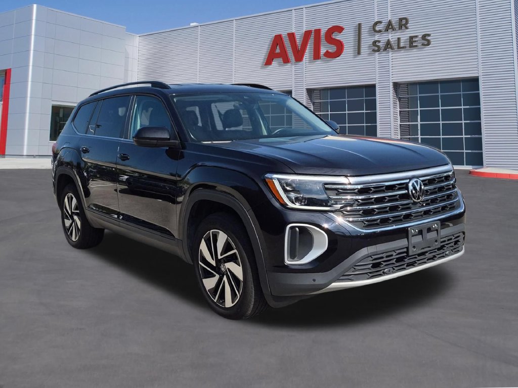 Used 2025 Volkswagen Atlas SE AWD/4WD image 3