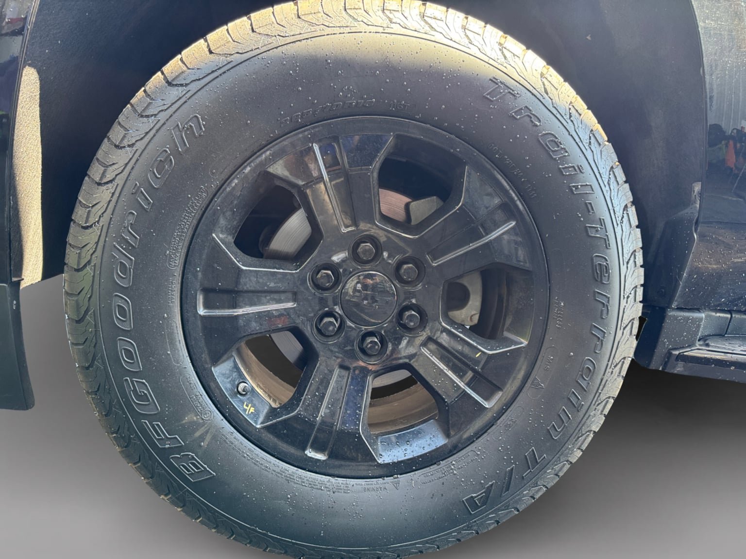 Used 2019 Chevrolet Suburban Premier w/ RST 6.2L Performance Edition image 9