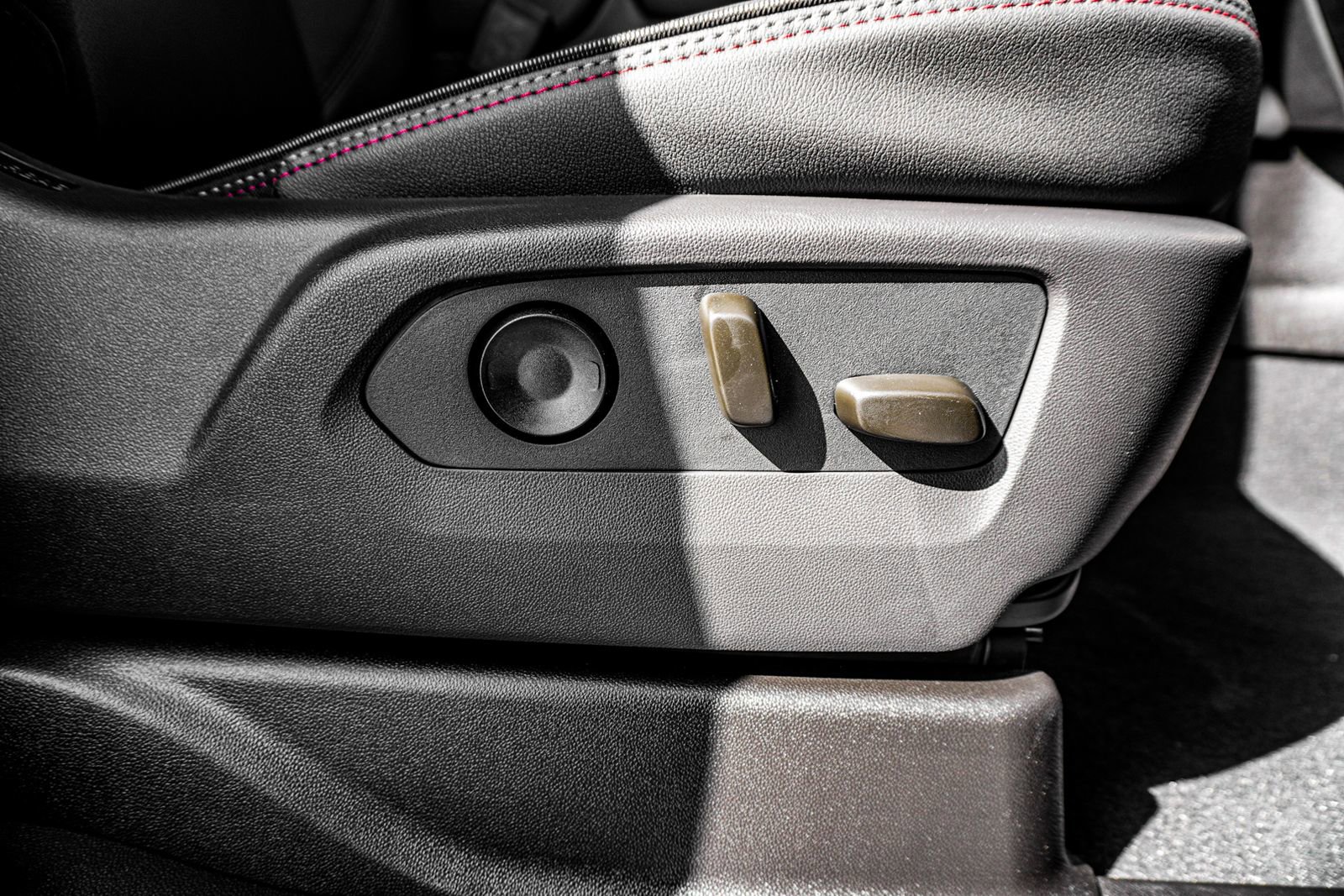 New 2026 Chevrolet Suburban RST w/ RST Capability Package image 47