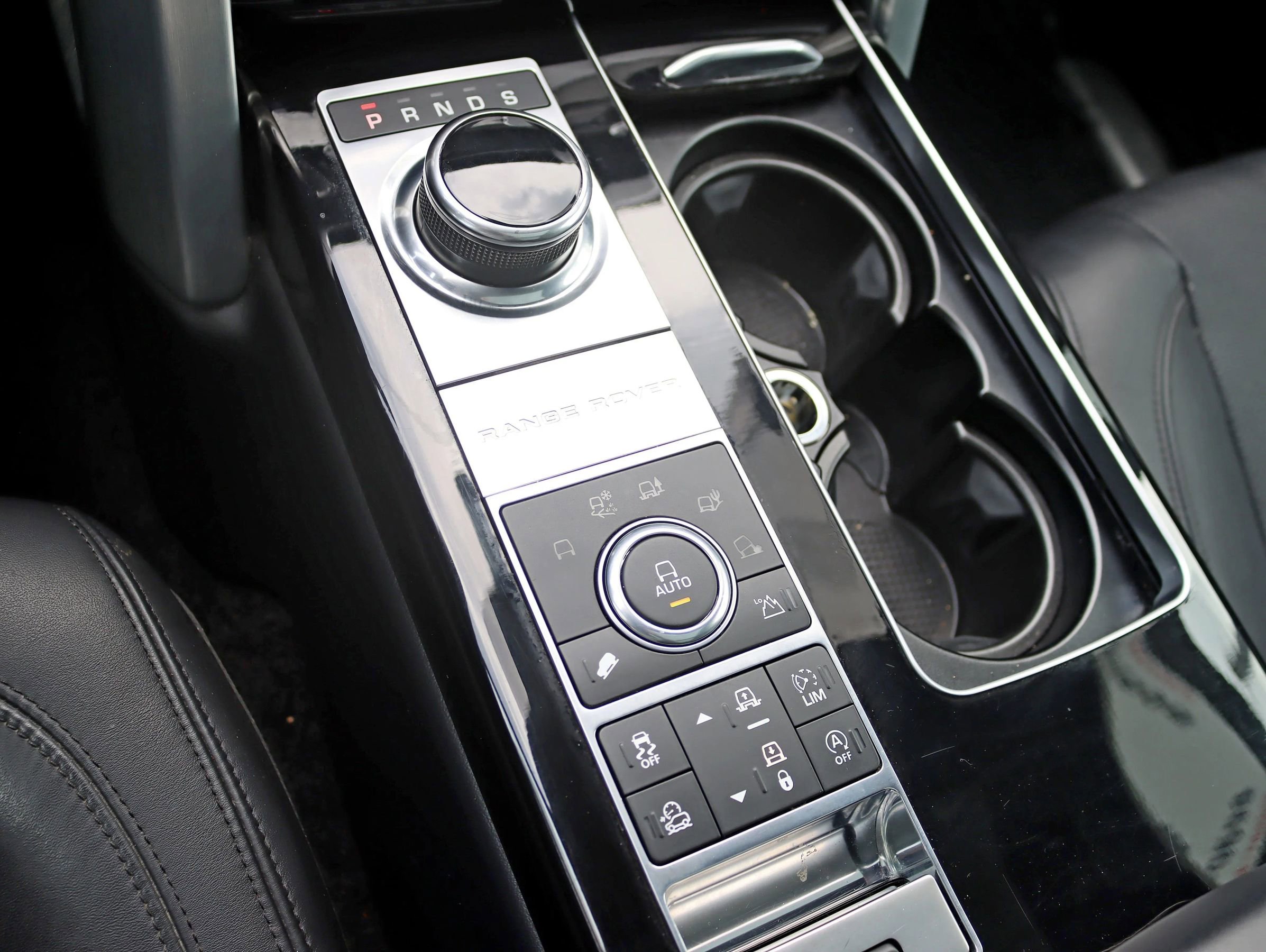 Used 2017 Land Rover Range Rover Supercharged image 27