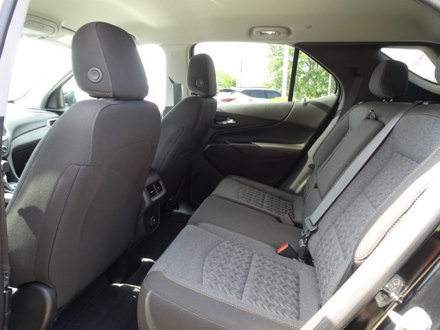 Used 2023 Chevrolet Equinox LT FWD image 19