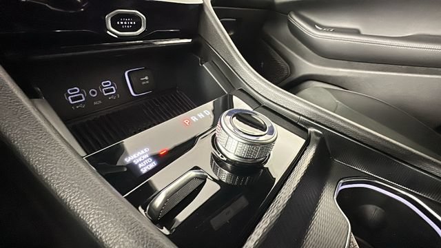 New 2026 Jeep Grand Cherokee Altitude AWD/4WD image 30