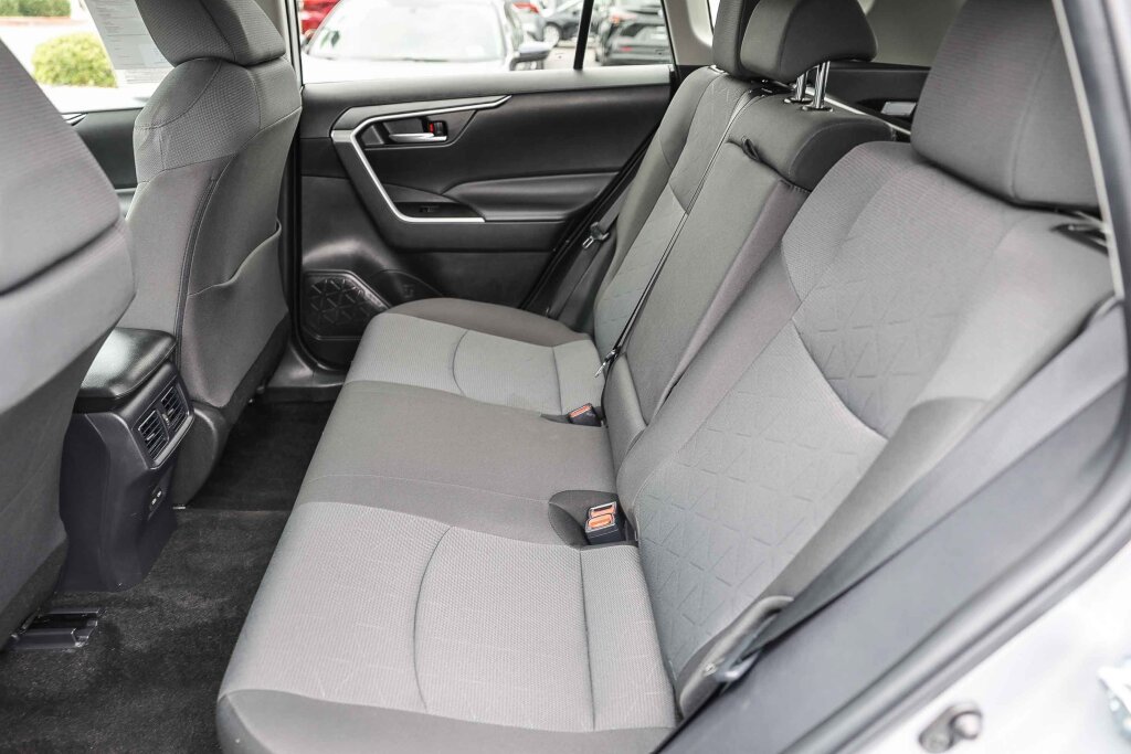 Certified 2025 Toyota RAV4 XLE FWD image 7