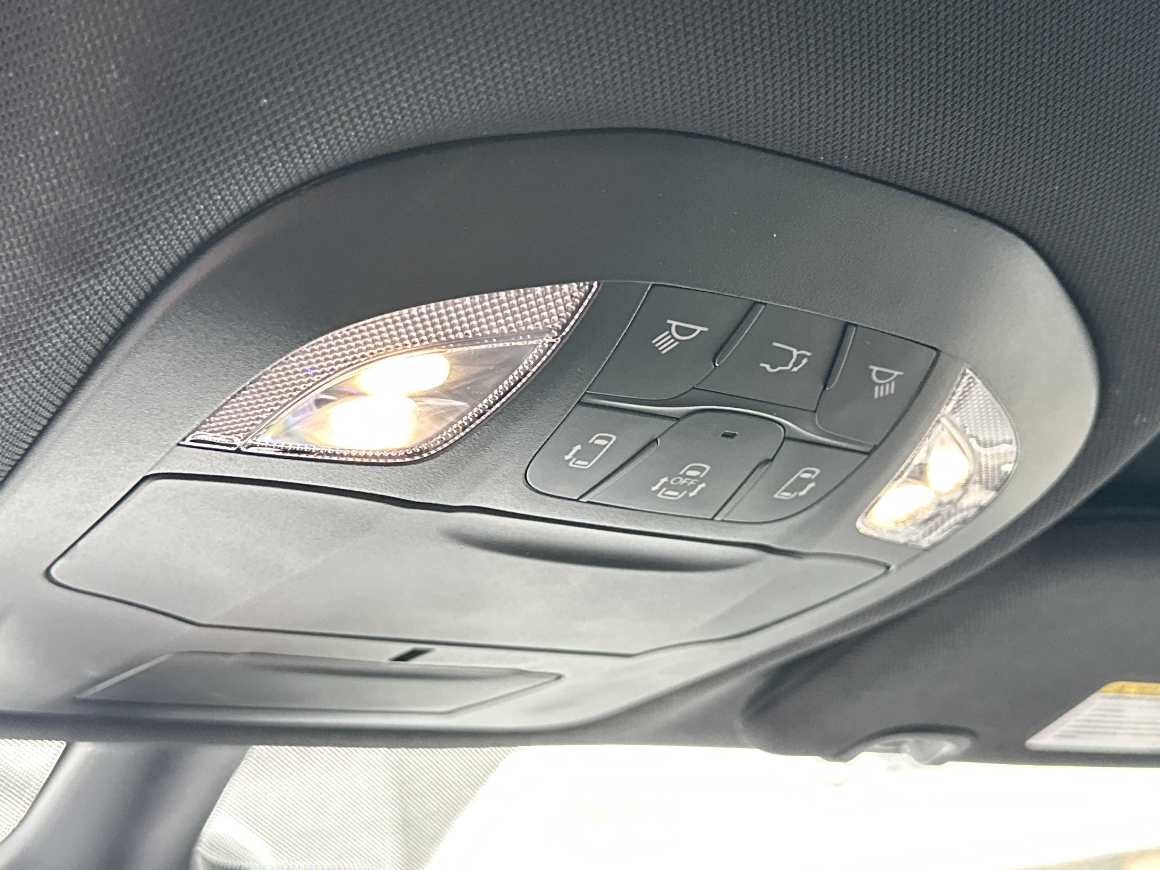 New 2027 Chrysler Pacifica Select AWD/4WD image 7