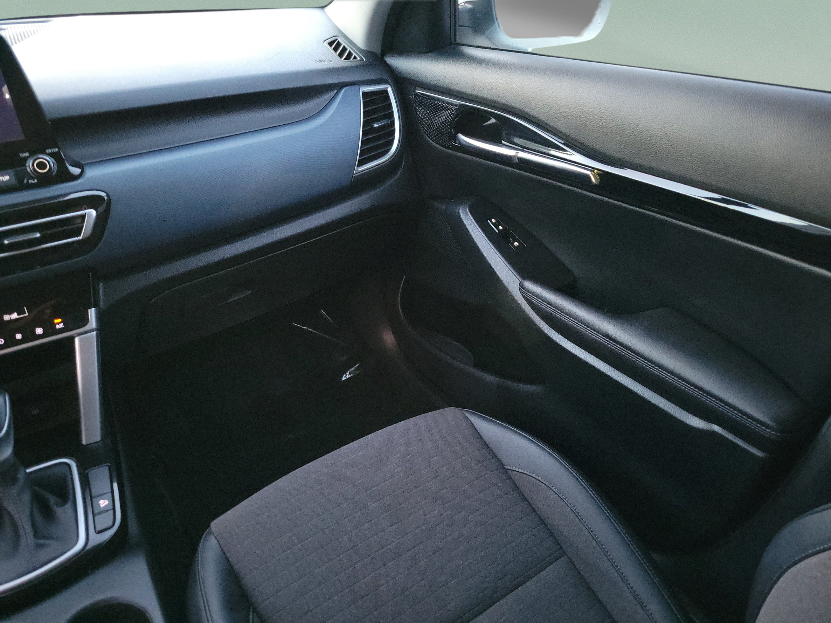 Certified 2023 Kia Seltos S w/ Navigation Package FWD image 14