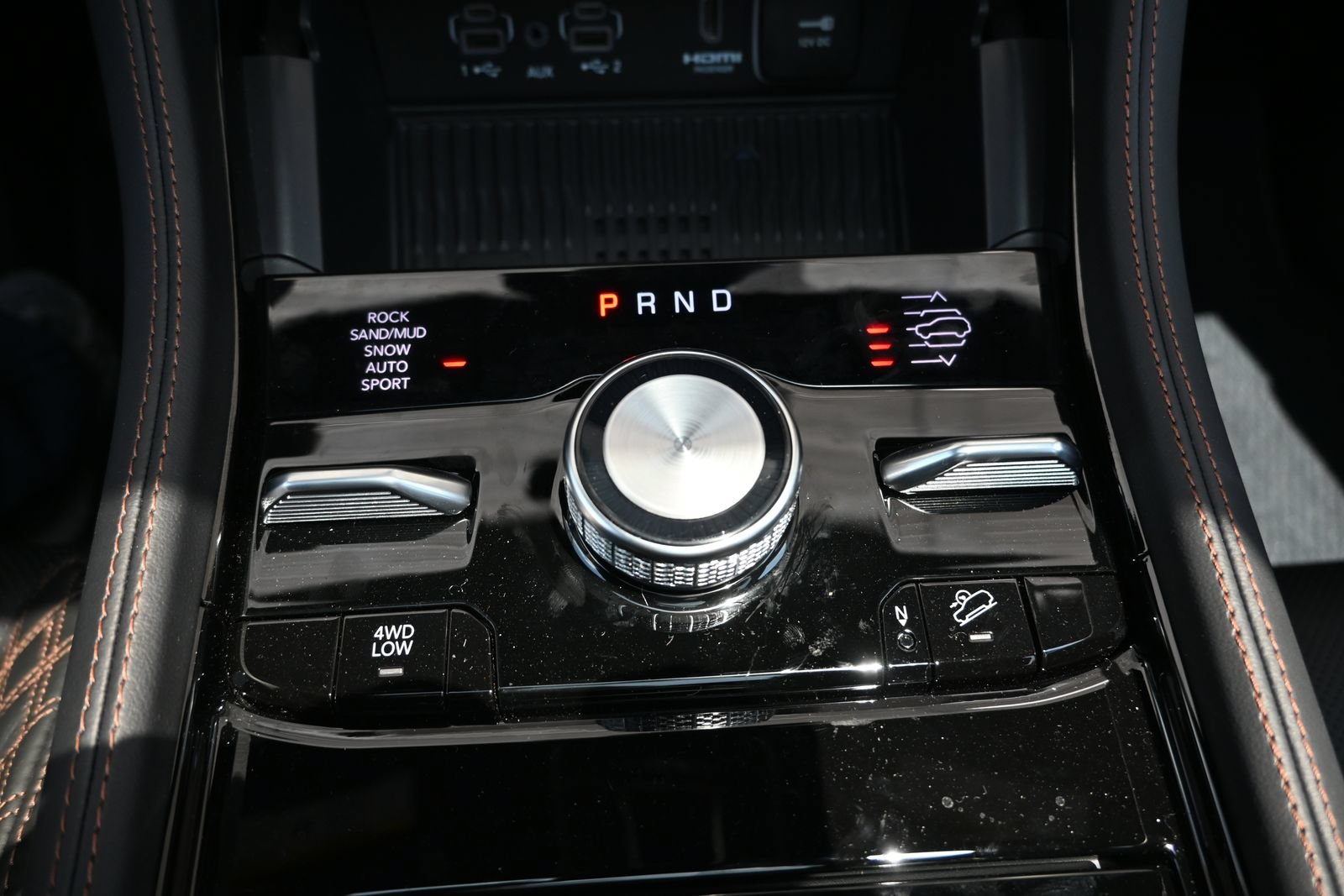 New 2026 Jeep Grand Cherokee L Summit AWD/4WD image 24