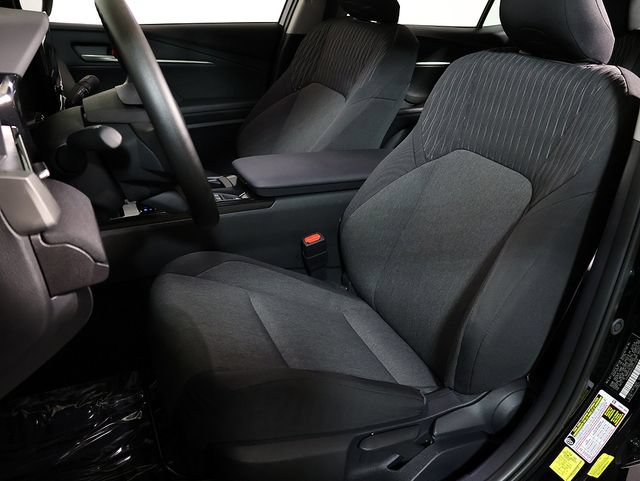 Used 2026 Toyota Camry LE FWD image 4