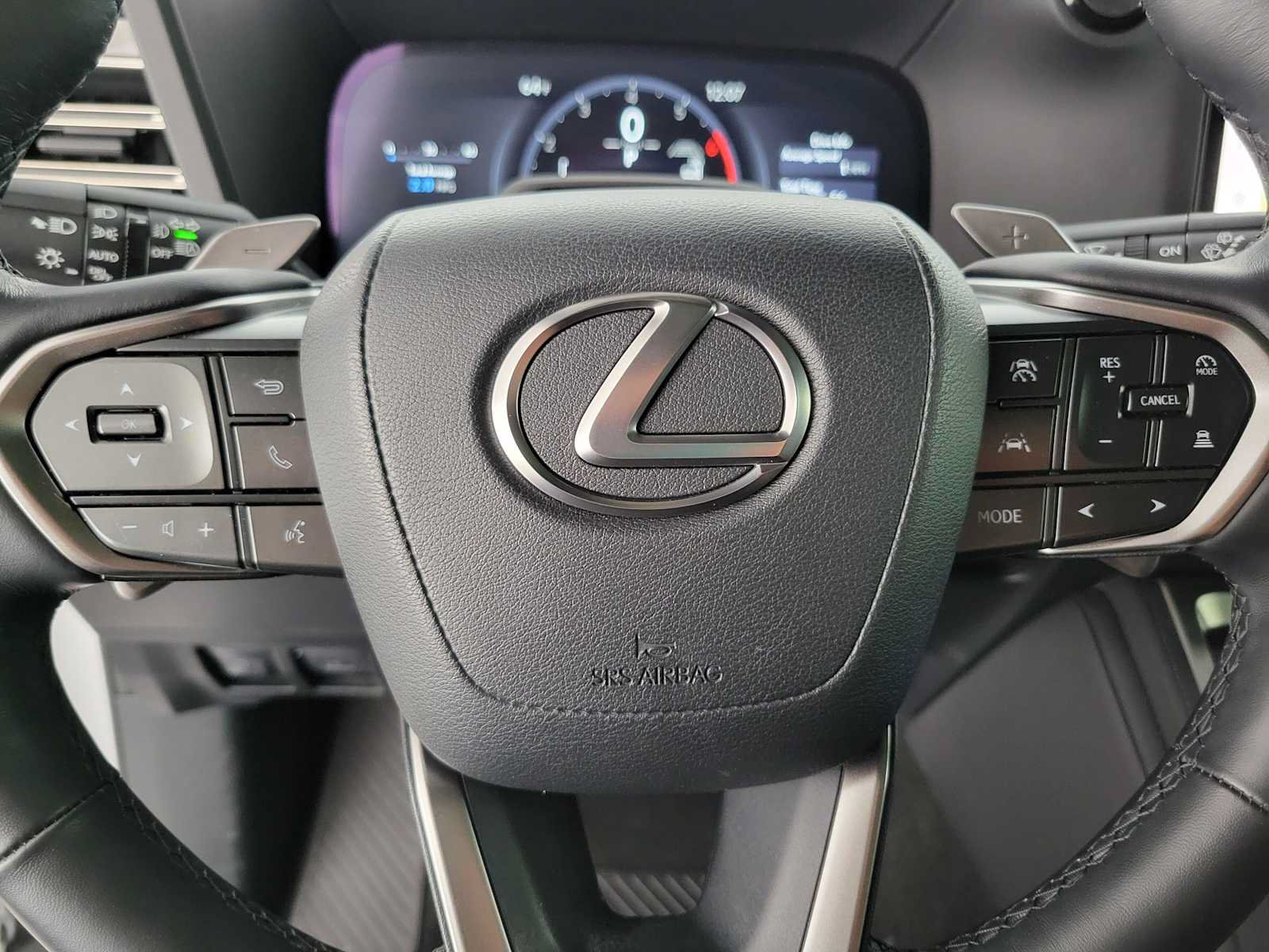 Used 2024 Lexus GX 550 w/ Accessory Package (Z1) AWD/4WD image 26