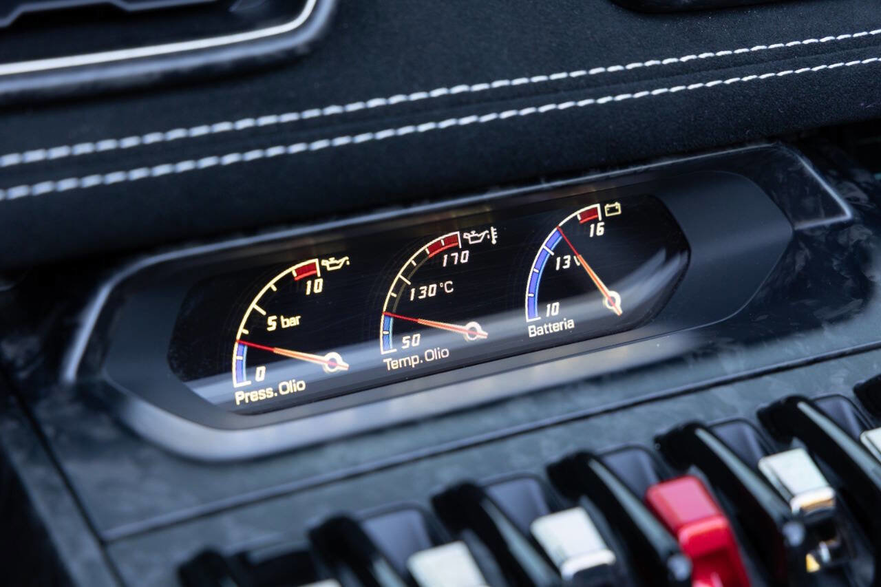 Used 2018 Lamborghini Huracan Performante image 61