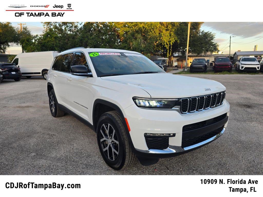 Used 2025 Jeep Grand Cherokee L Limited w/ Trailer Tow Package RWD image 1