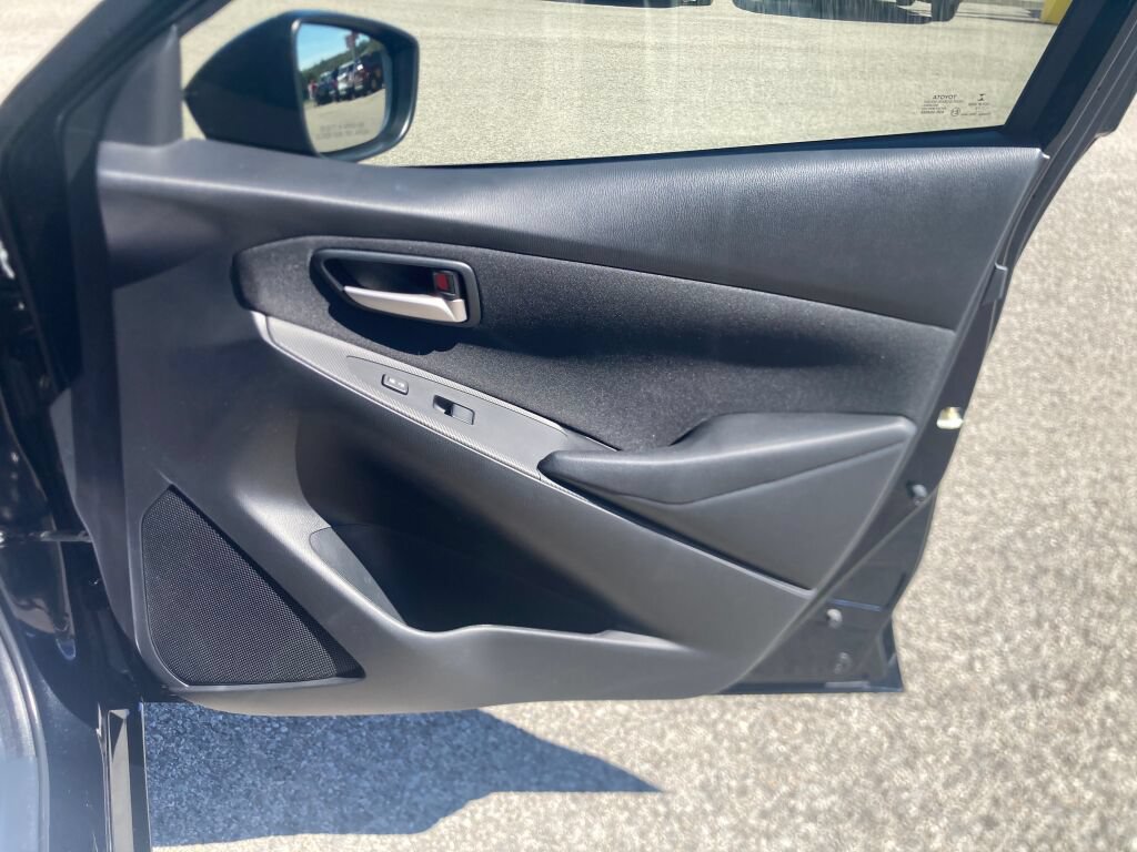 Used 2020 Toyota Yaris LE FWD image 20