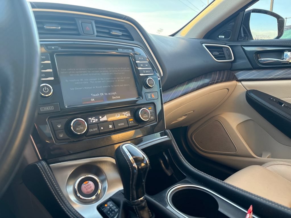 Used 2018 Nissan Maxima Platinum FWD image 19