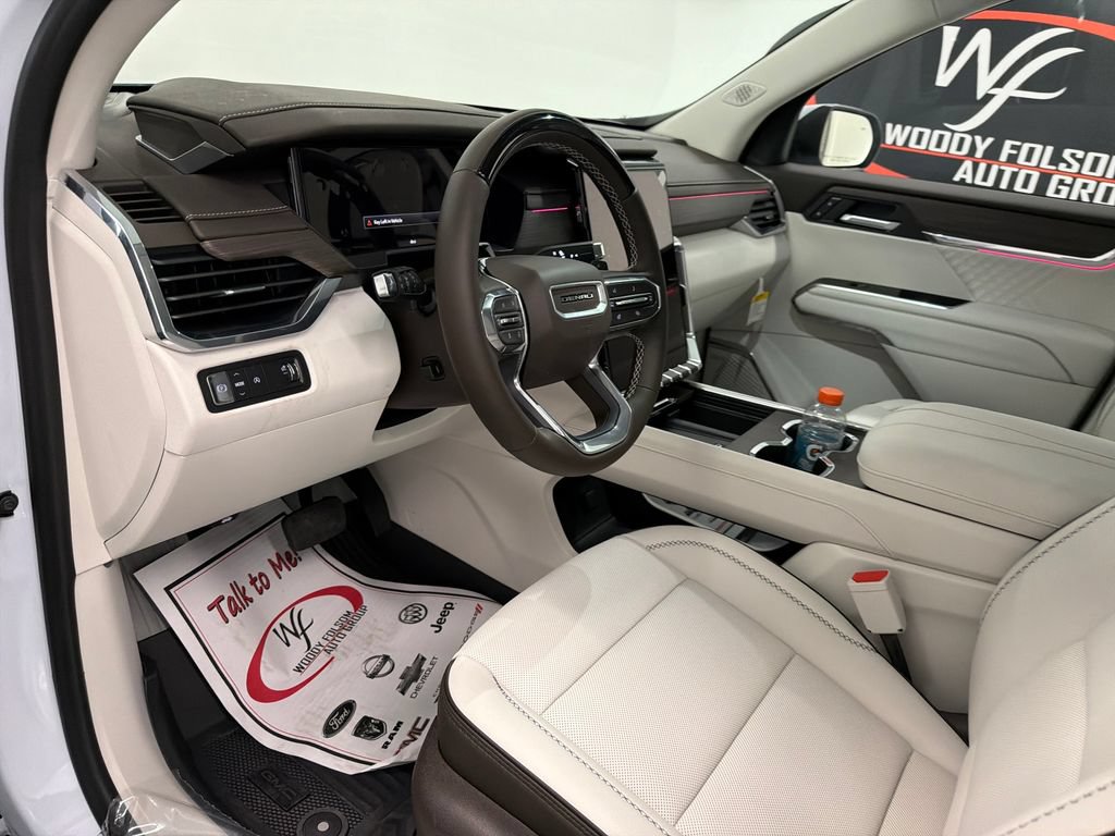 New 2026 GMC Acadia Denali w/ Super Cruise Package FWD image 9
