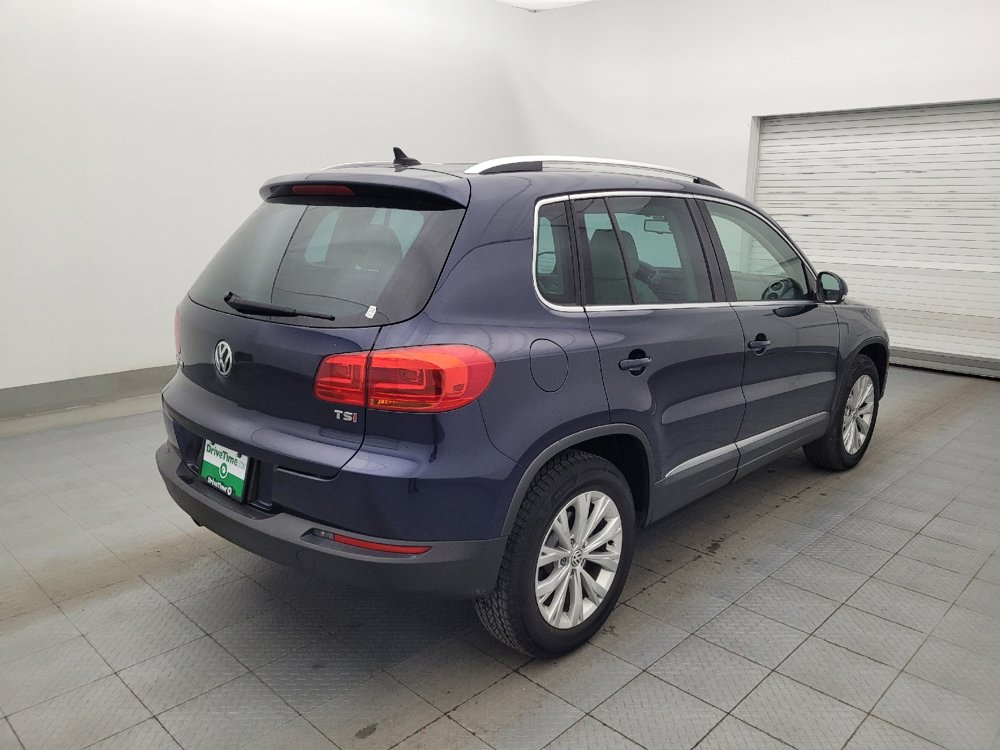 Used 2016 Volkswagen Tiguan SE image 9