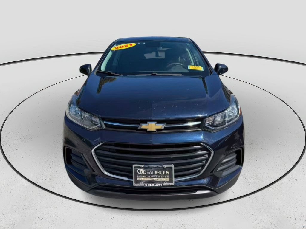 Used 2021 Chevrolet Trax LS w/ Tint and Cruise Package image 8
