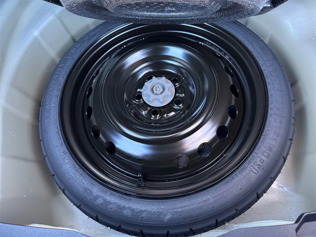 Used 2025 Toyota Corolla LE image 18