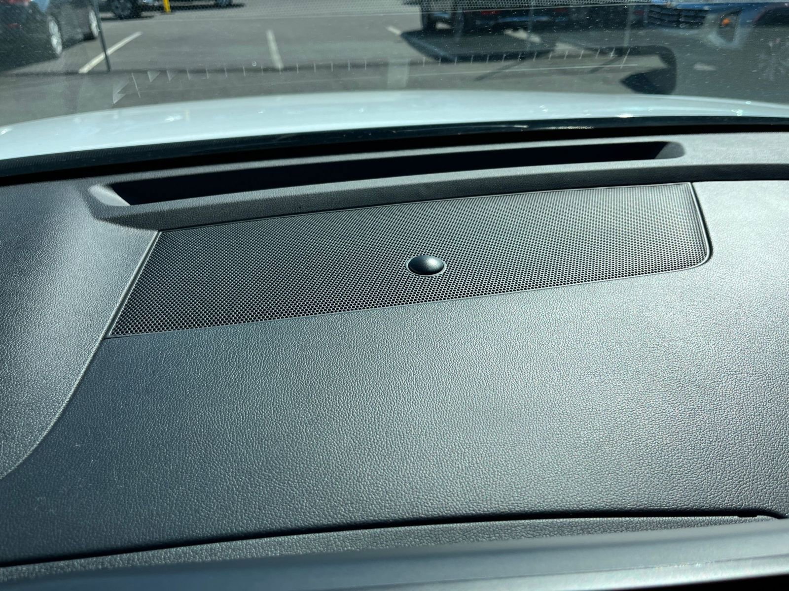 Used 2024 Kia Sorento S image 17