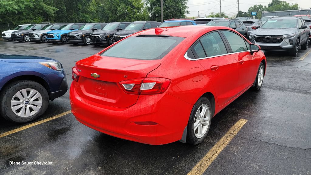 Used 2017 Chevrolet Cruze LT w/ Convenience Package FWD image 6