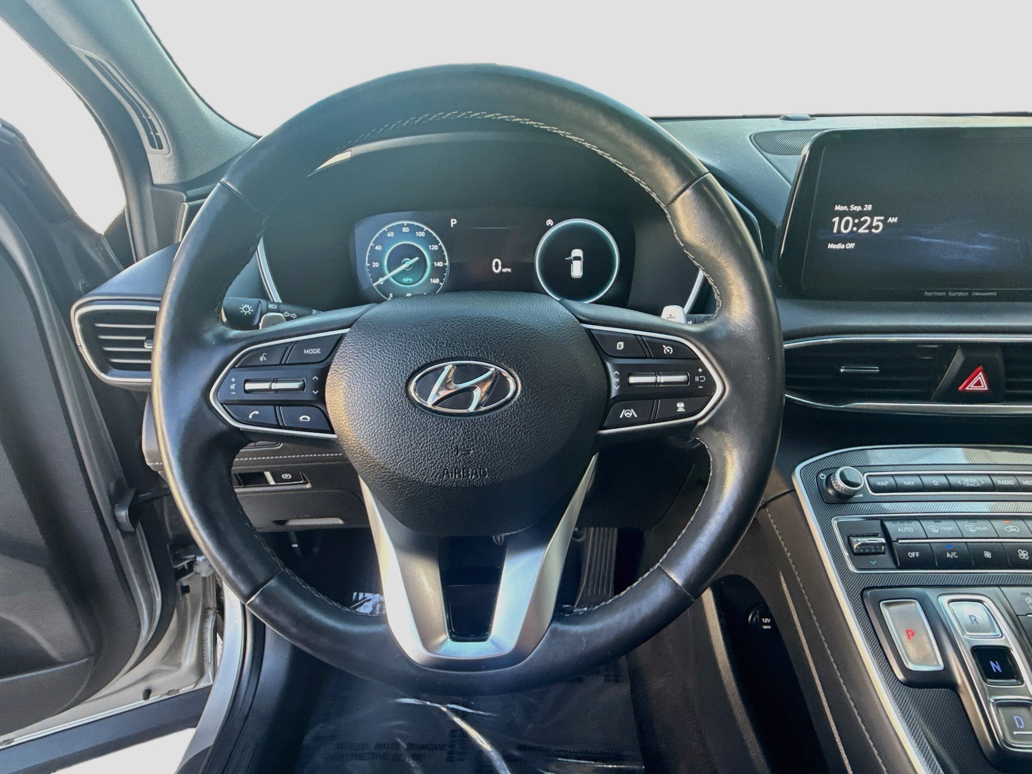 Used 2023 Hyundai Santa Fe Limited w/ Cargo Package FWD image 8