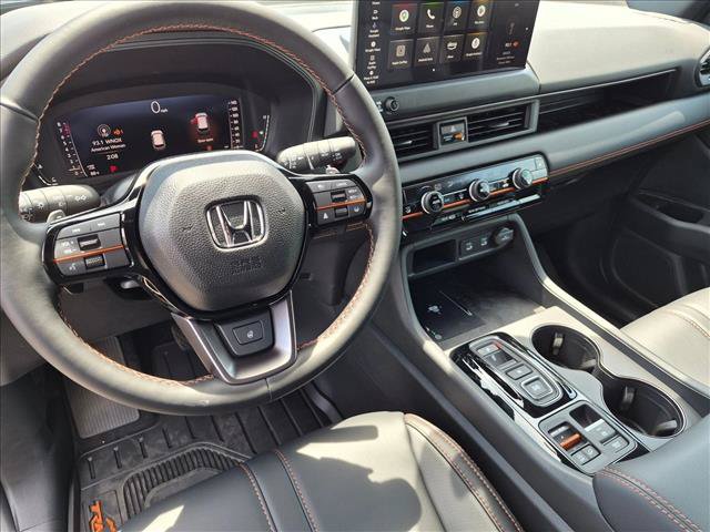New 2026 Honda Pilot TrailSport image 3