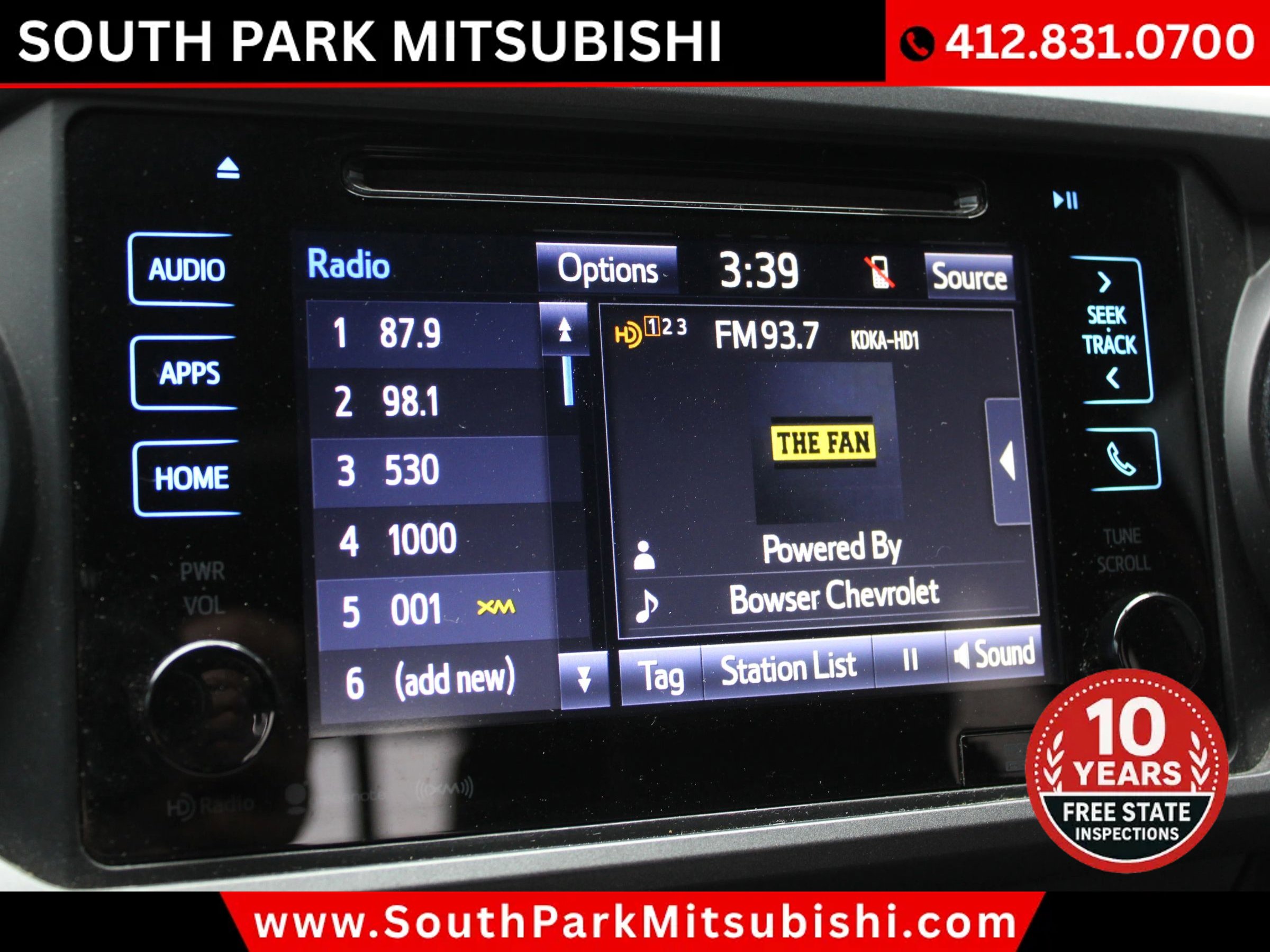 Used 2017 Toyota Tacoma TRD Off-Road w/ Premium & Technology Package image 20