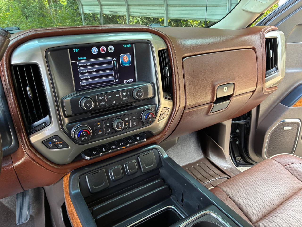 Used 2015 Chevrolet Silverado 3500 High Country w/ Duramax Plus Package AWD/4WD image 17