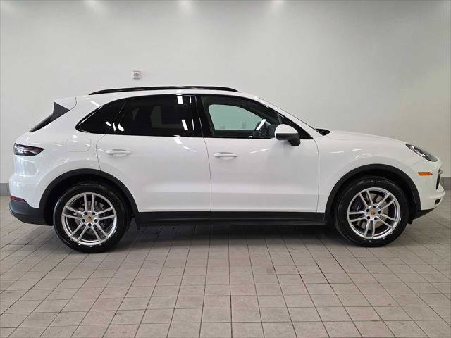 Used 2023 Porsche Cayenne AWD/4WD image 8