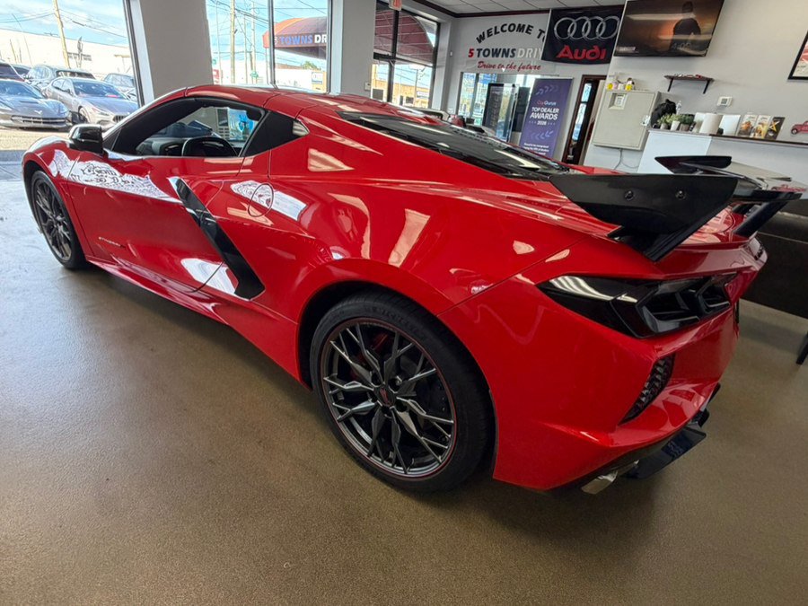 Used 2024 Chevrolet Corvette Stingray Coupe RWD image 16
