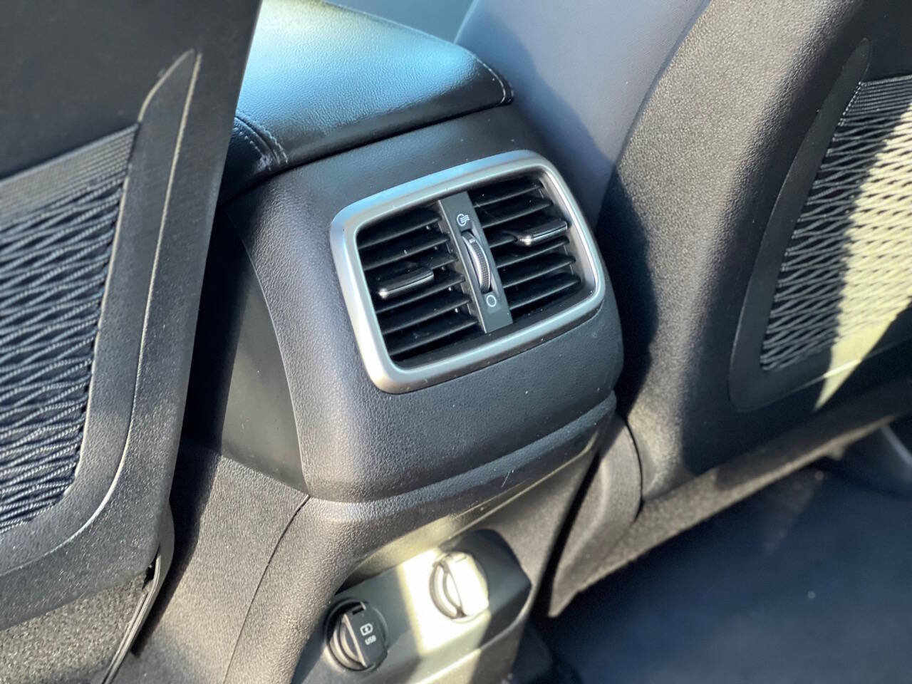 Used 2016 Kia Sorento LX 4dr SUV image 20