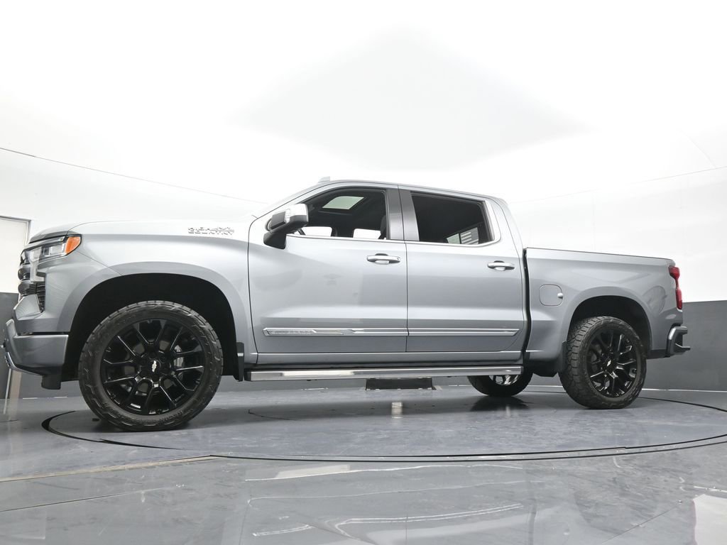 Used 2024 Chevrolet Silverado 1500 High Country w/ Technology Package image 77