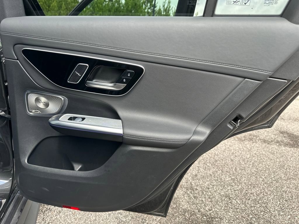 Certified 2025 Mercedes-Benz GLC 300 4MATIC image 32