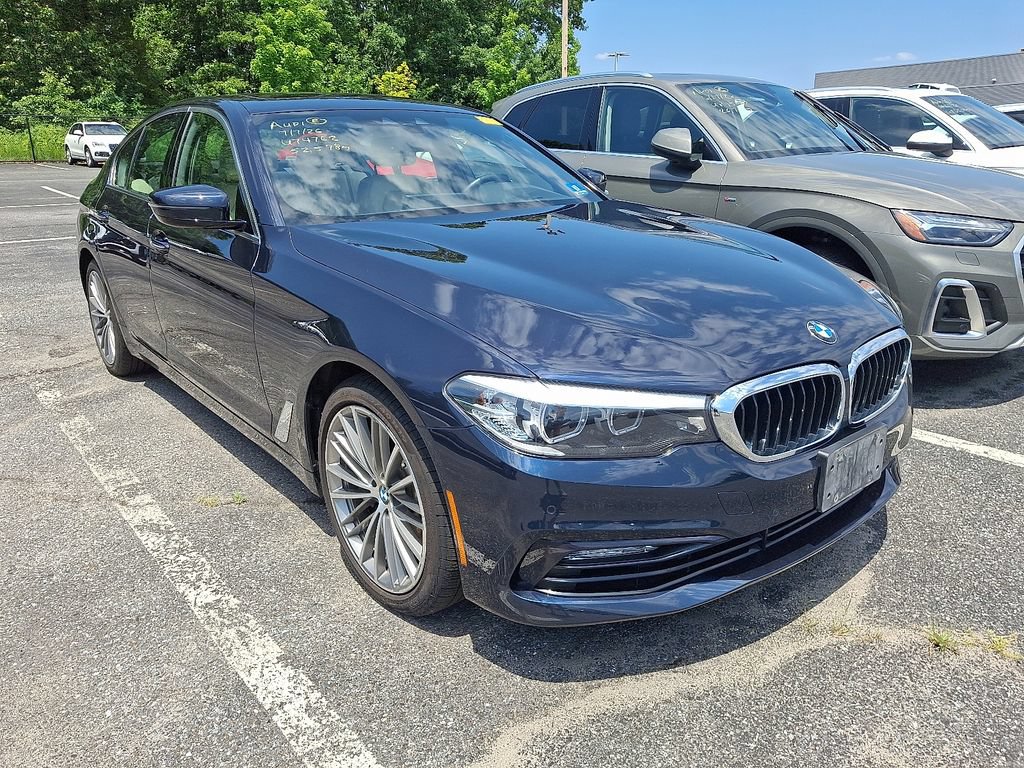 Used 2018 BMW 530i xDrive AWD/4WD image 3