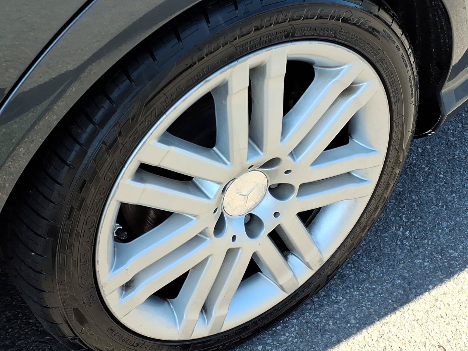 Used 2009 Mercedes-Benz C 300 4MATIC Sedan image 12