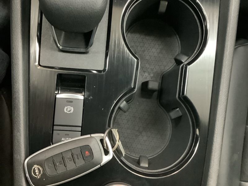 Used 2023 Nissan Rogue SV w/ SV Premium Package image 22