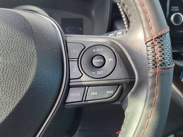 Used 2022 Toyota Corolla Cross LE w/ Moonroof Package FWD image 21