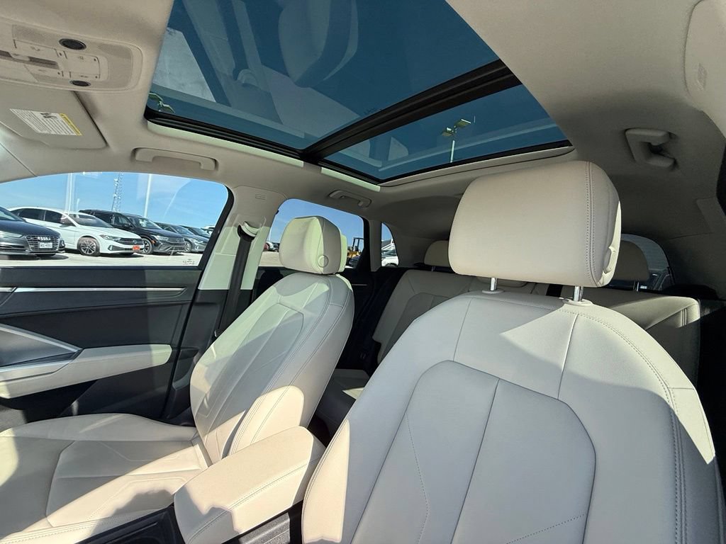 Used 2022 Audi Q3 2.0T Premium Plus AWD/4WD image 17