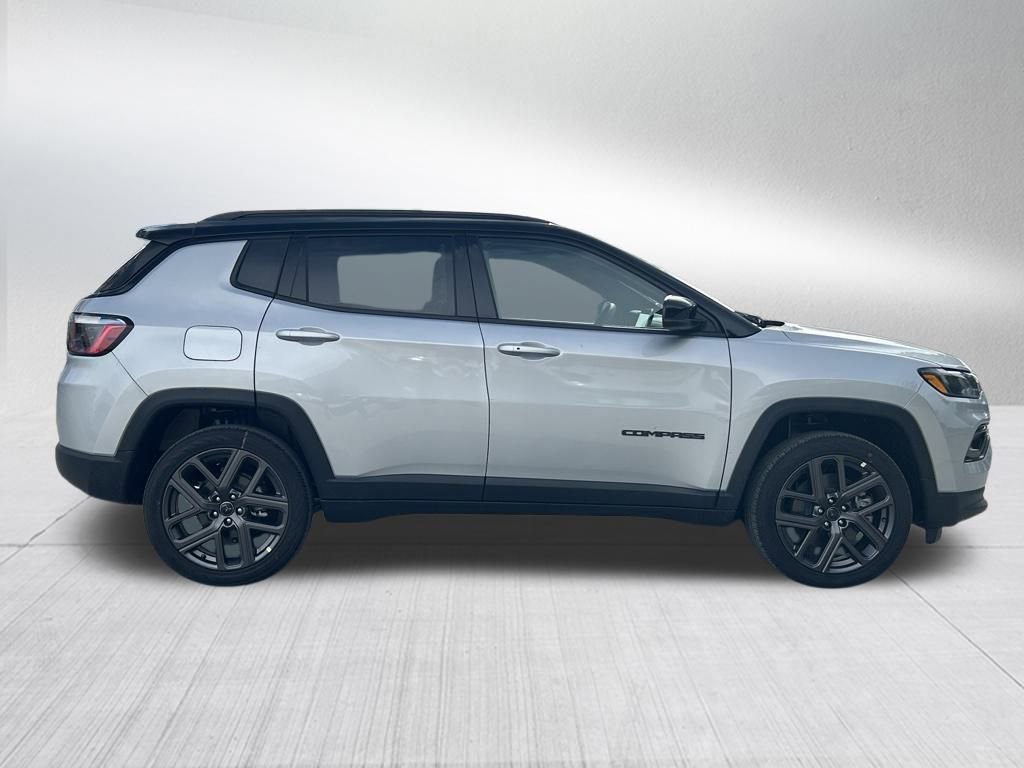 New 2025 Jeep Compass Limited w/ Sun and Sound Group image 3