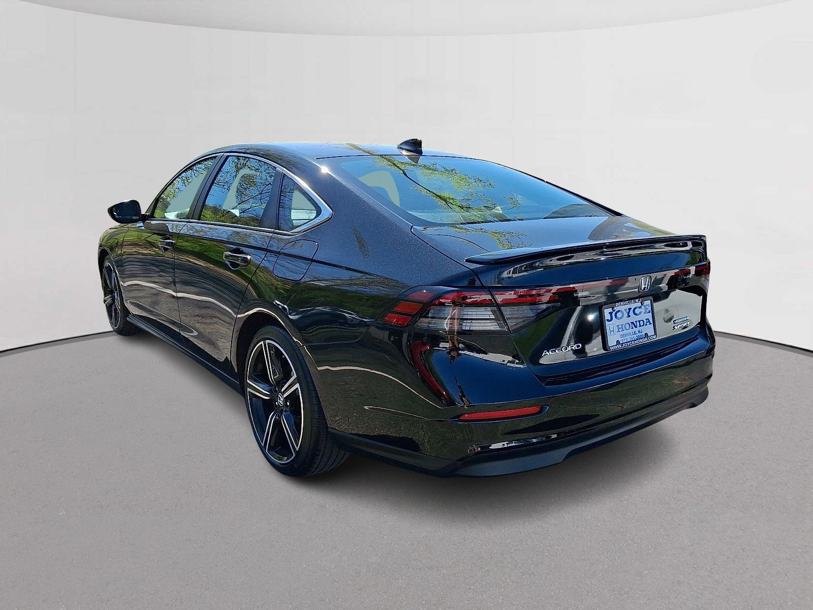 Certified 2023 Honda Accord Sport image 8