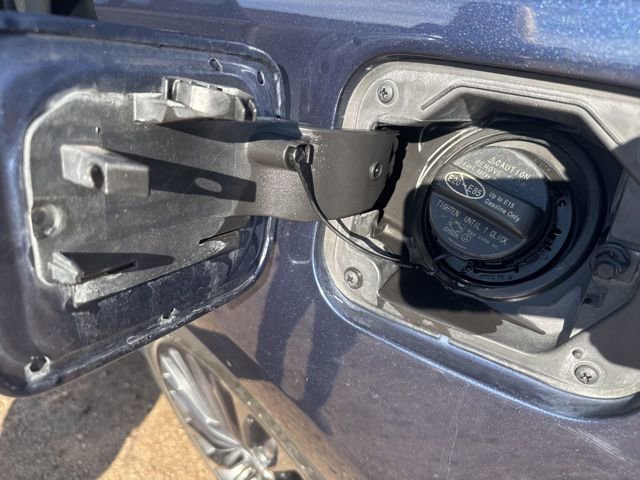 Used 2018 Toyota Avalon Touring w/ All Weather Liner Package image 17