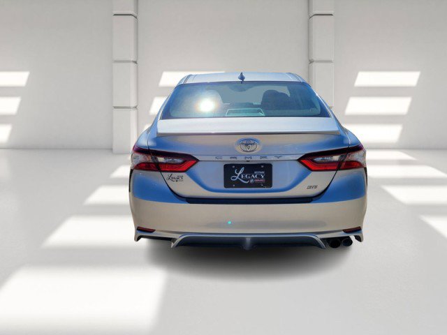 Used 2021 Toyota Camry SE image 7