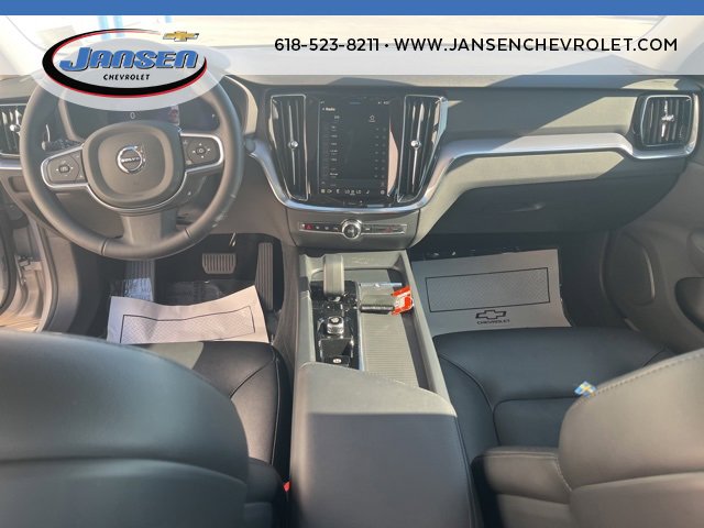 Used 2025 Volvo S60 B5 Core image 19