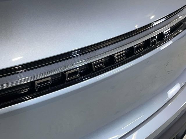 New 2026 Porsche Macan image 12