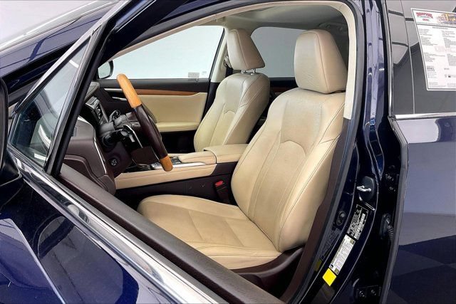 Used 2020 Lexus RX 450h AWD w/ Premium Package image 17