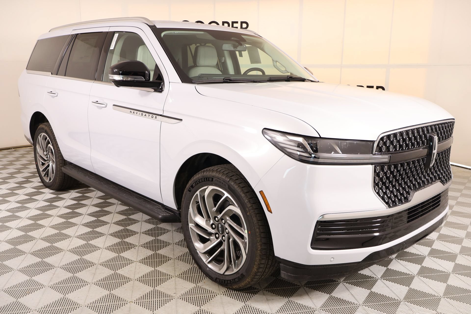 New 2026 Lincoln Navigator Premiere AWD/4WD 360° Tour