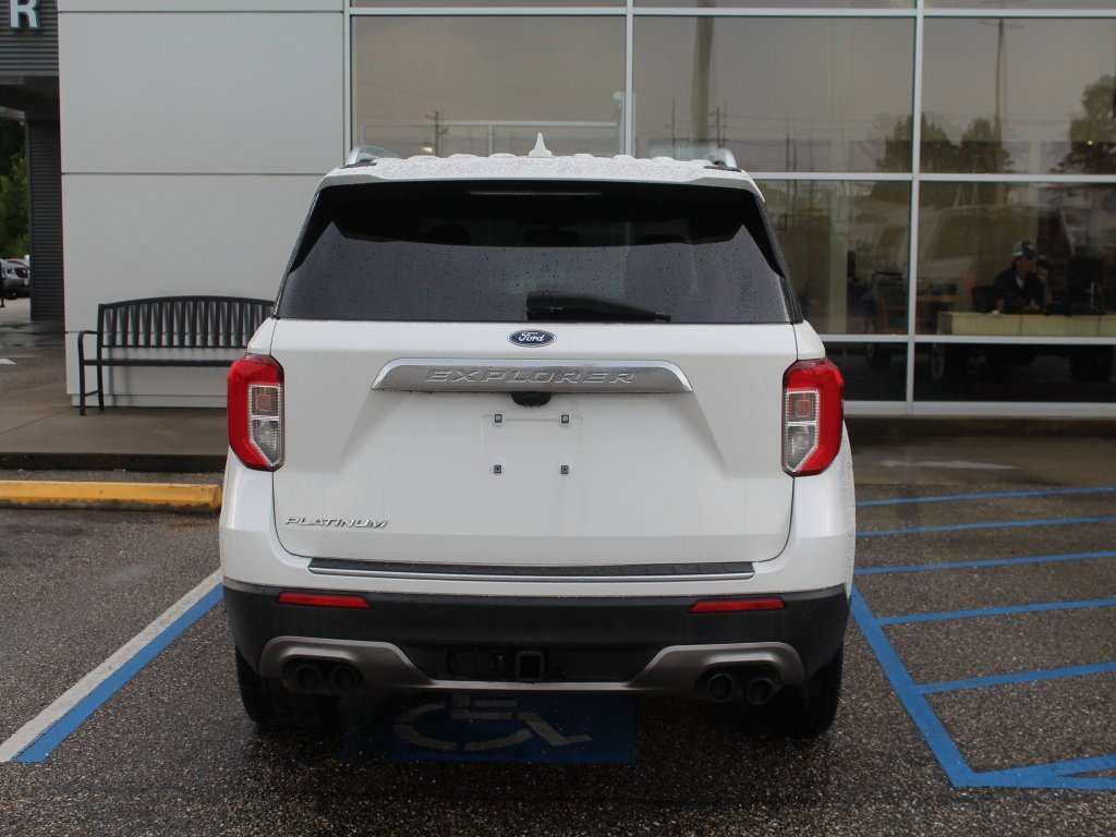 Used 2020 Ford Explorer Platinum w/ Premium Technology Package image 4