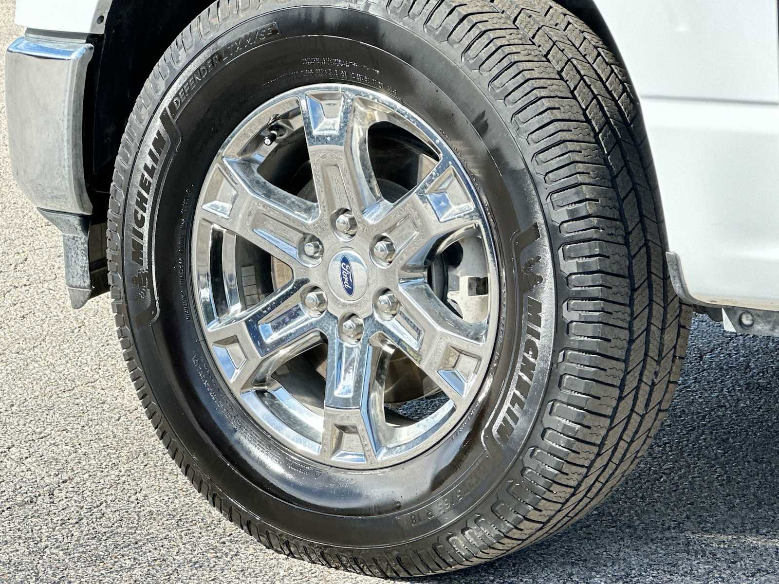 Used 2022 Ford F150 Lariat w/ Equipment Group 502A High image 11