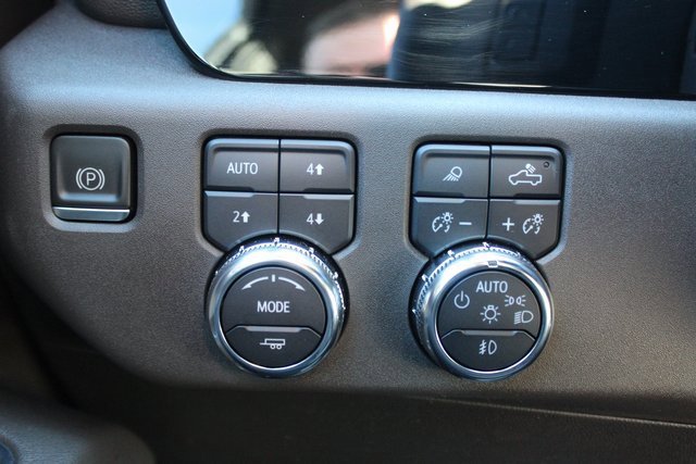 Used 2023 GMC Sierra 1500 SLT image 21