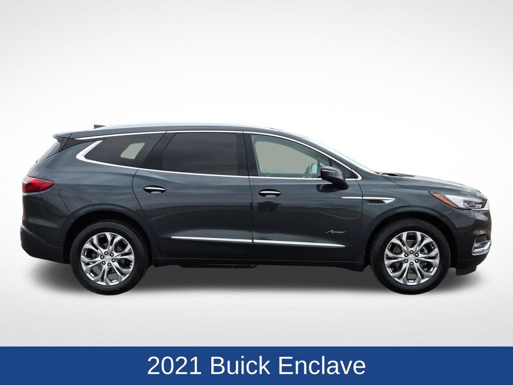 Used 2021 Buick Enclave Avenir w/ Avenir Technology Package AWD/4WD image 2